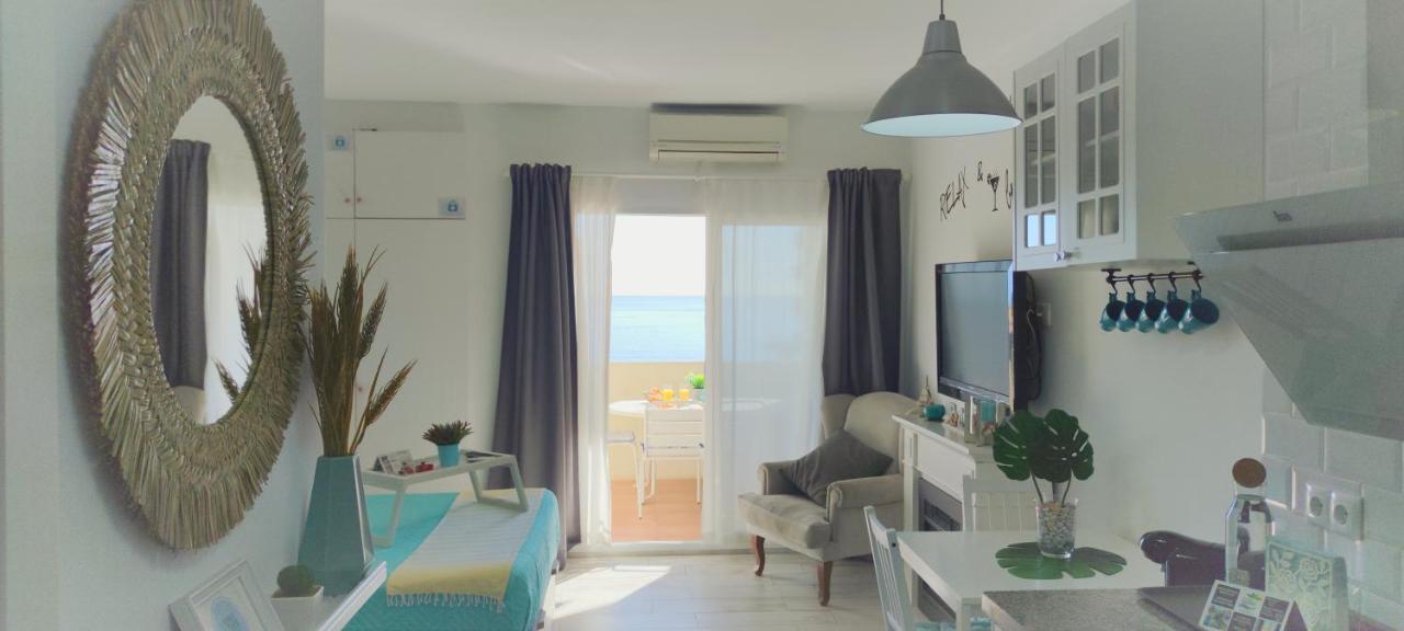 El Estudio De La Playa Benalbeach Holidays Deluxe Benalmádena Eksteriør bilde