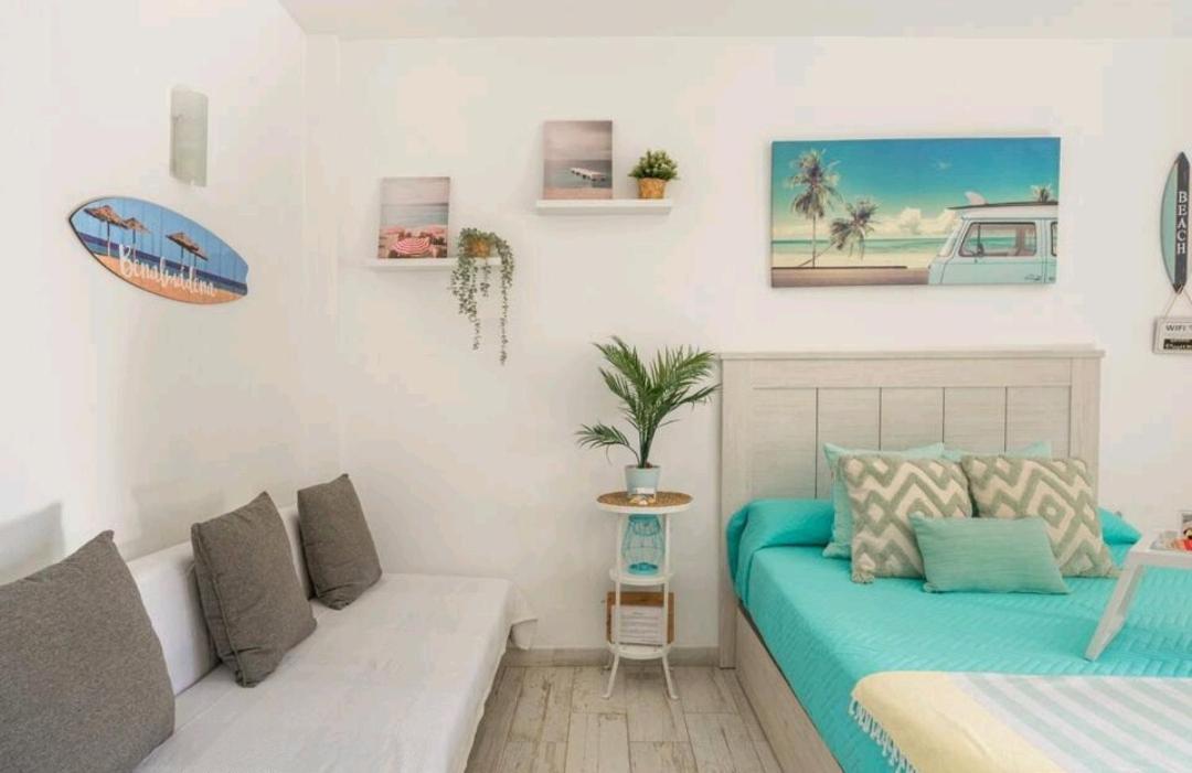 El Estudio De La Playa Benalbeach Holidays Deluxe Benalmádena Eksteriør bilde