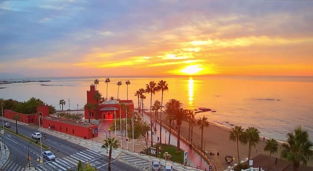 El Estudio De La Playa Benalbeach Holidays Deluxe Benalmádena Eksteriør bilde