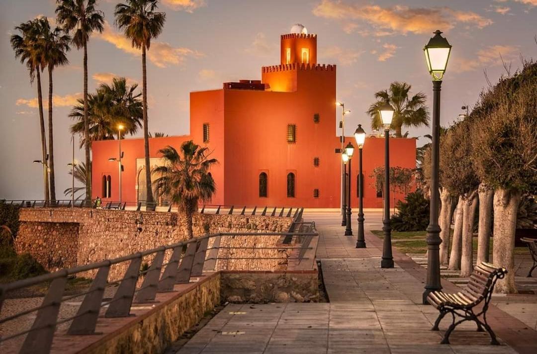 El Estudio De La Playa Benalbeach Holidays Deluxe Benalmádena Eksteriør bilde