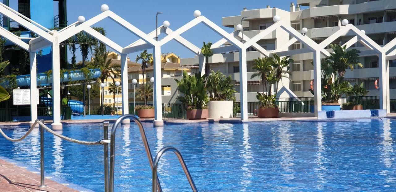 El Estudio De La Playa Benalbeach Holidays Deluxe Benalmádena Eksteriør bilde